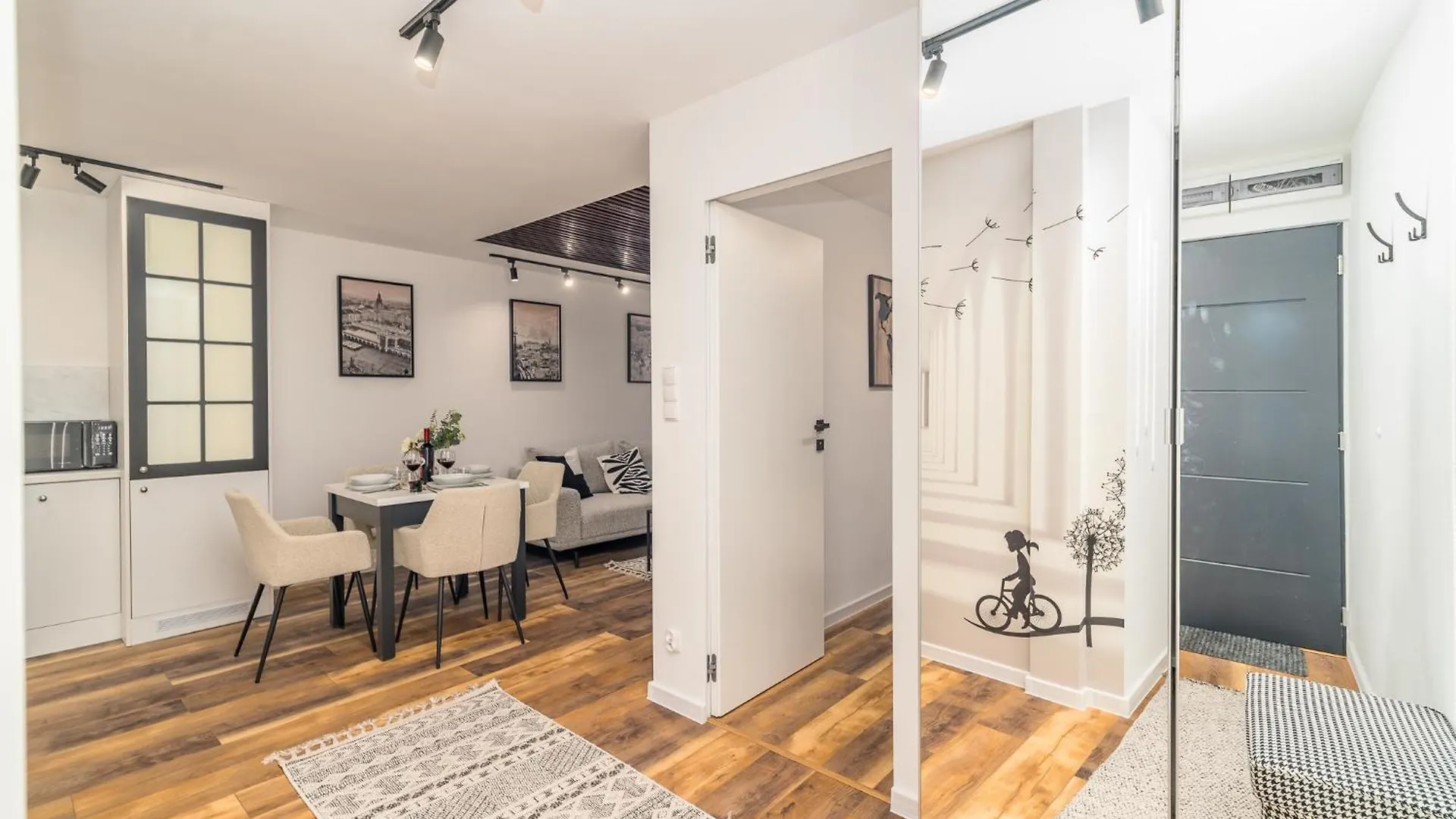 Pradnik Bialy Apt - Parks Nearby - By Rentujemy Krakow Apartment